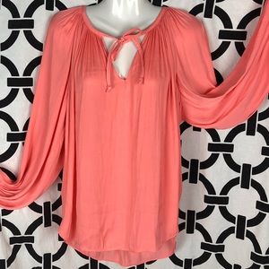 💰💵SOLD💵💰SOLD💰💵SOLD💵💰Jennifer Lopez Blouse